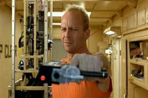 Bruce In "The Fifth Element" - Bruce Willis Photo (31709218) - Fanpop