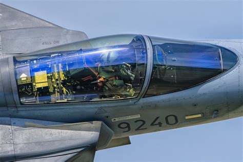 Jas 39 Gripen Cockpit - bmp-toethumb