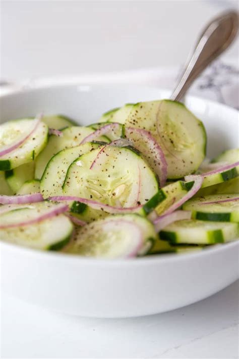 Easy Vinegar Cucumber Salad - Veganosity