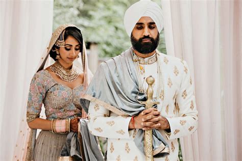 8 Sikh Wedding Traditions You Need to Know (2022)