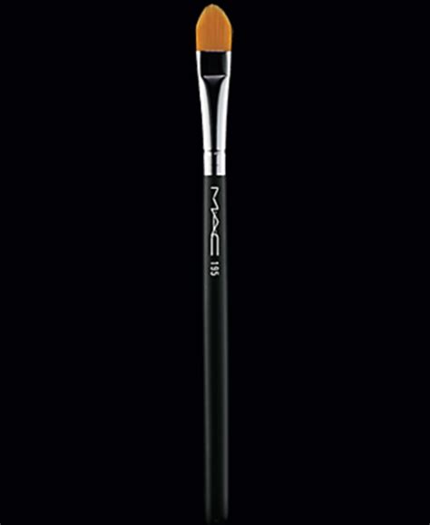 MAC 195 Concealer Brush - Macy's