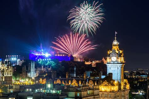 Edinburgh’s Hogmanay - One of the World’s Biggest New Year’s Eve ...