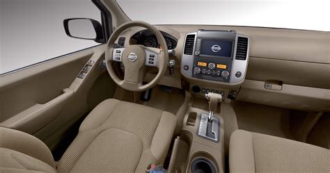 2019 Nissan Frontier Interiors | Nissan USA