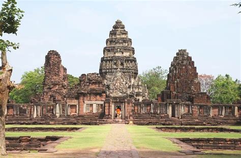 Phimai Historical Park - Prasat Hin Phimai Khmer temple