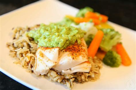 Fish (Pacific Cod) & Avocado Sauce - Colorful Recipes