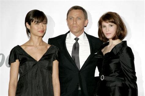 'Quantum of Solace' Cast Rumored Caught in Gang War, Producers Clarify