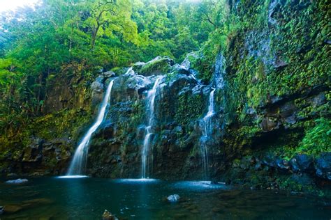 Maui - Hana Waterfall - The Travel Agent