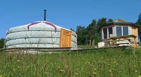 KITE HILL YURTS Glamping Wales - UK Glamping