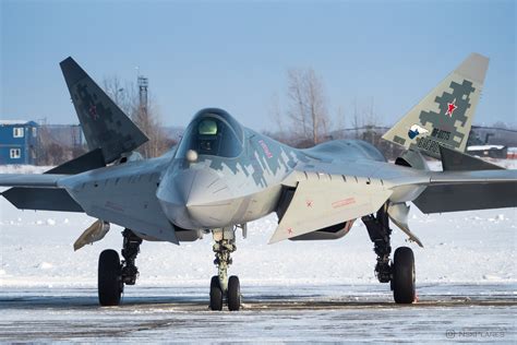 Su-57 "Felon" showing off it's articulation [2560 x 1707] : r/WarplanePorn