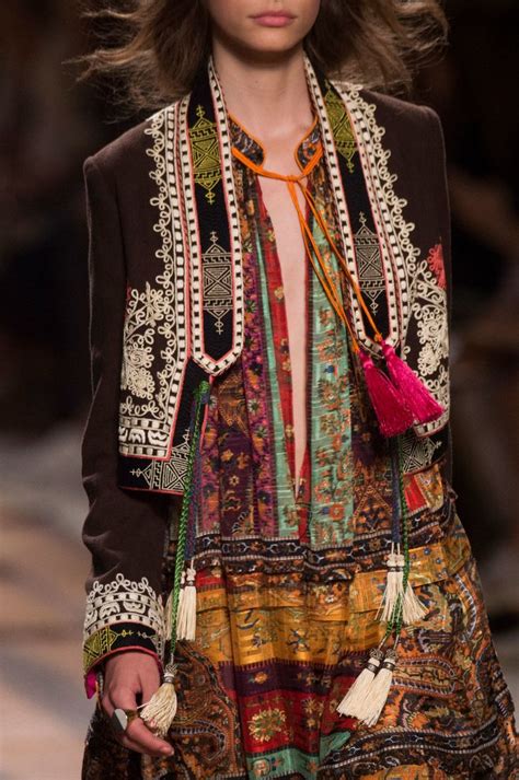 Etro at Milan Fashion Week Spring 2017 | Etro fashion, Fashion ...