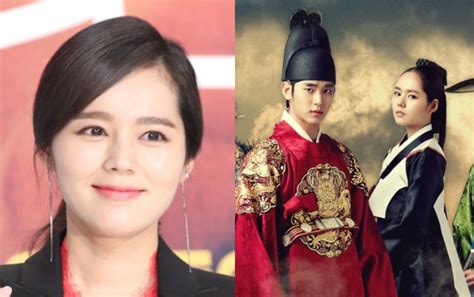 Han Ga In Reveals Being Hesistant to Play Kim Soo Hyun’s Lover in ‘Moon ...