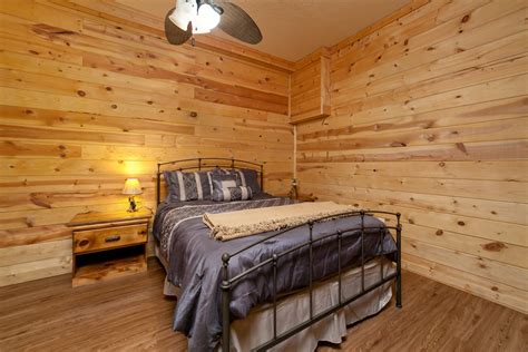 Lazy Bear Lodge | Cabin Rentals of Helen