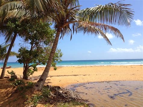 Beautiful Luquillo Beach in Puerto Rico - SILKMARI