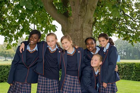 School uniforms in England - Wikipedia