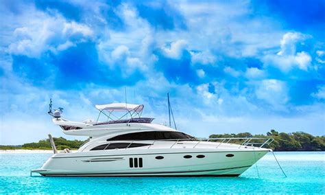 What Size Boat Is Considered a Yacht? Get the Facts Here!