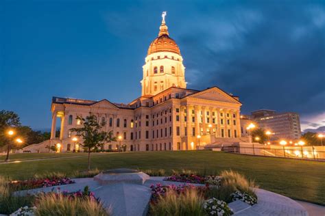 15 Best Things to Do in Topeka (Kansas) - The Crazy Tourist