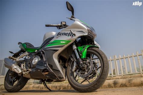 DSK Benelli 302R Review: The Only Sportsbike from Benelli!