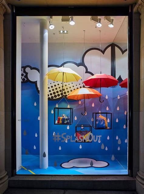 25 Cool And Creative Store’s Window Display Ideas – OBSiGeN