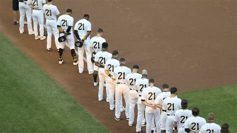 MLB allows more players to wear No. 21 to honor Roberto Clemente | RSN