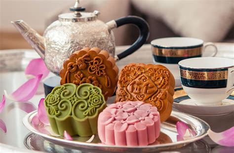 Mooncake Festival | Mooncake festival, Moon cake, Cake festival