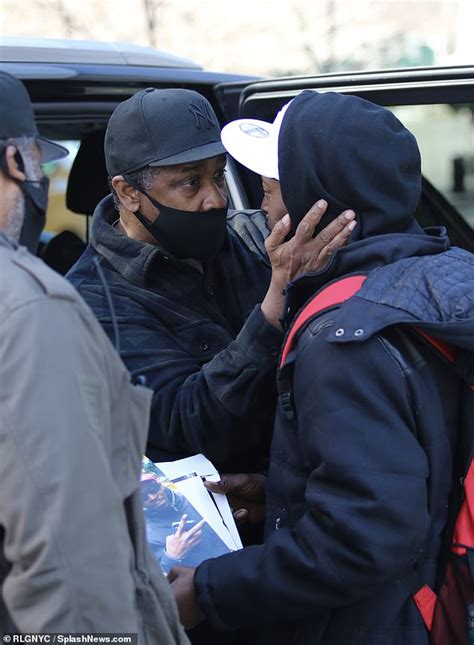 Denzel Washington has moment with fan on set of Journal For Jordan ...