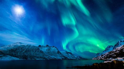 Aurora Borealis Tours 2024 - Manya Ruperta