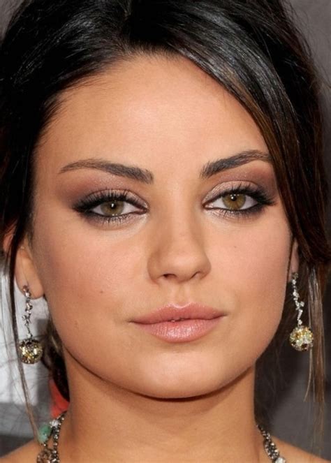 Learn from Celebrities:Trendy Makeup Ideas for Brown Eyes - Pretty Designs