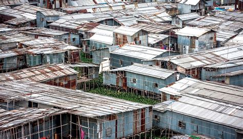 New Age | Cycle of debt: a Dhaka slum scene