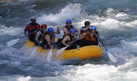 Hiking Oregon: White Salmon River Rafting