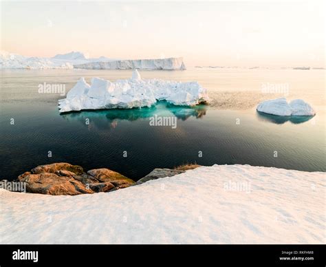 Arctic Icebergs on arctic ocean in Greenland Stock Photo - Alamy