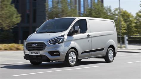 Ford Transit Custom PHEV review: a plug-in hybrid van Reviews 2024 ...