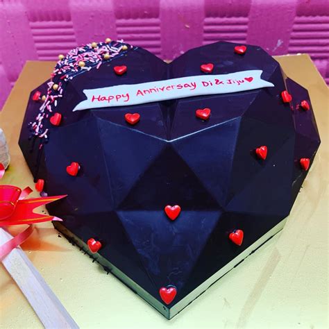 Best Heart Shaped Pinata Cake In Mumbai | Order Online