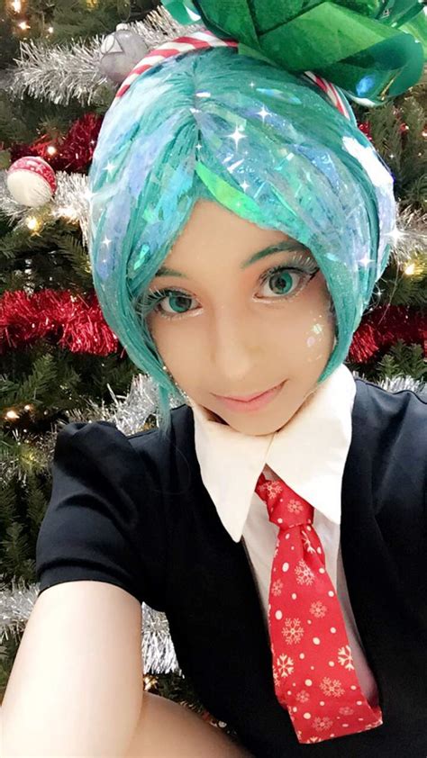 christmas phos | Cosplay Amino