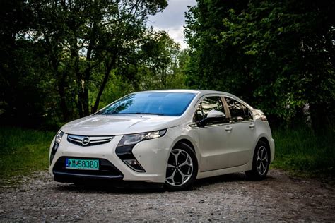 Opel Ampera Hybrid, elektro + benzín | Autobazar.sk