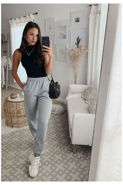 Sweatpants but make it Chic #grey #sweats #outfit #sweatpants # ...