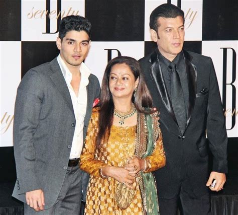 Aditya Pancholi Wife Zarina Wahab - A Faithful Woman - StarBiz.com