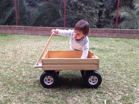 Carrito madera, basado en un cajón | Carretilla de madera, Carritos de ...