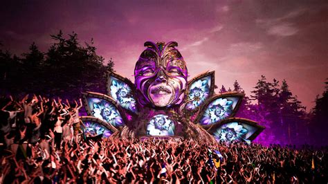 Tomorrowland Formally Announces 2020 Virtual NYE Festival: See the Full ...