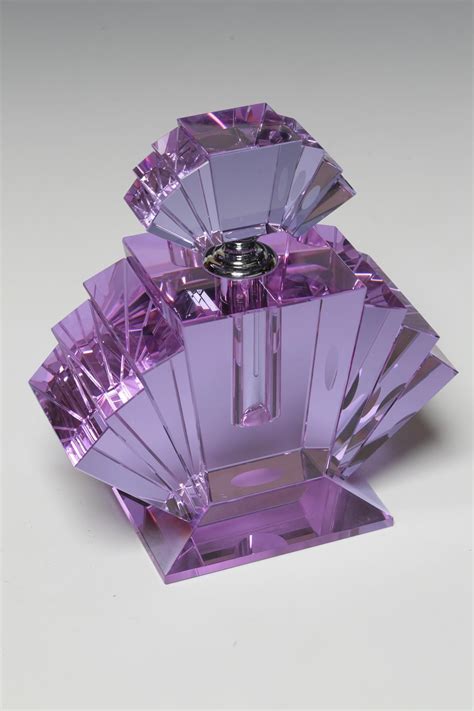 Perfume Bottle | Parfumflesjes, Antieke parfumflesjes, Parfumflesje