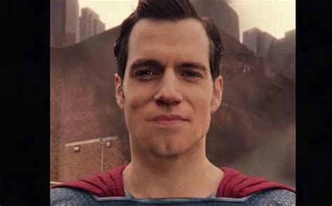 Superman's terrible moustache-free CGI mouth revealed in all its glory ...