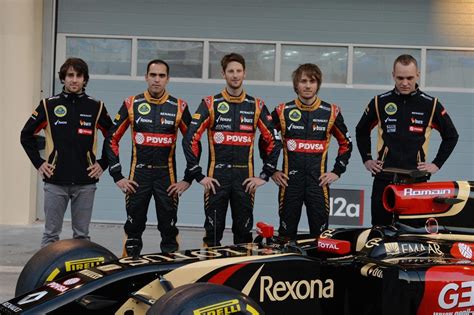 Pic joins Lotus as third driver