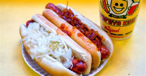 NYC Hot Dog Staple Papaya King Inks Deal to Open as Many as 20 New ...