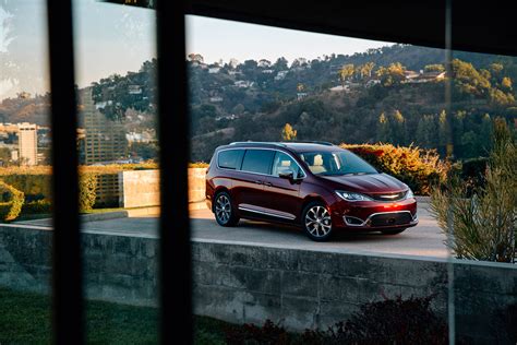 Chrysler Pacifica - Automotive Lifestyle on Behance