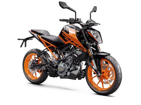 2020 KTM 200 Duke: Is it better than the first-gen model?