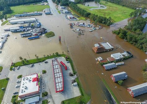 Hurricane Matthew: Photos show the damage caused by Hurricane Matthew ...