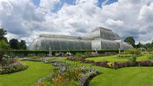 File:Kew Gardens Palm House, London - July 2009.jpg - Wikipedia