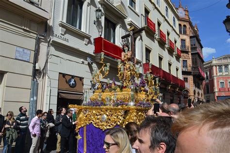 Sevilla - Semana Santa processions | Sevilla, Travel, Stad