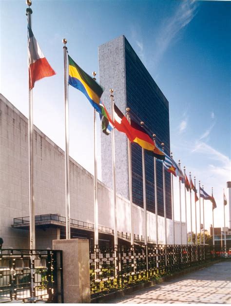 United Nations Building Inside - bmp-review