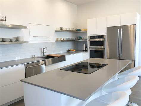 Kitchen With Grey Quartz Countertops – Things In The Kitchen