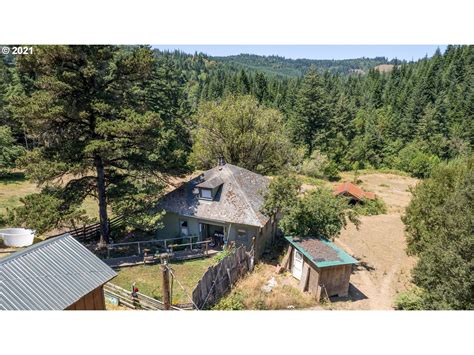 Myrtle Point Oregon Homes for Sale